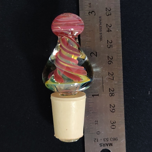 Hand Blown Glass Wine Bottle Stopper Red And Yellow Rubber Stopper Base - Picture 5 of 5